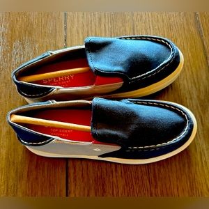 Sperry boys size 2 slip-ons